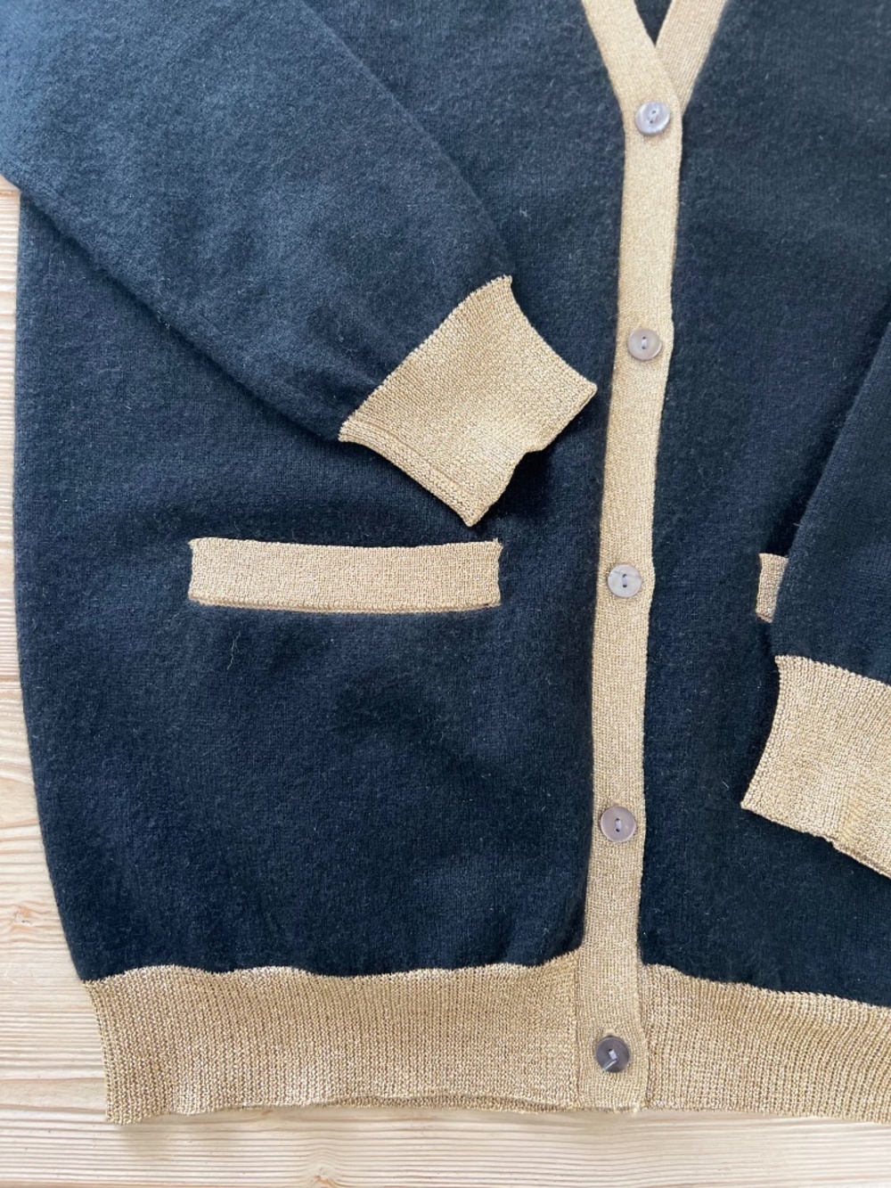 Madeleine Thompson 100% Cashmere Black Gold Trim Cardigan Medium - Picture 2 of 7